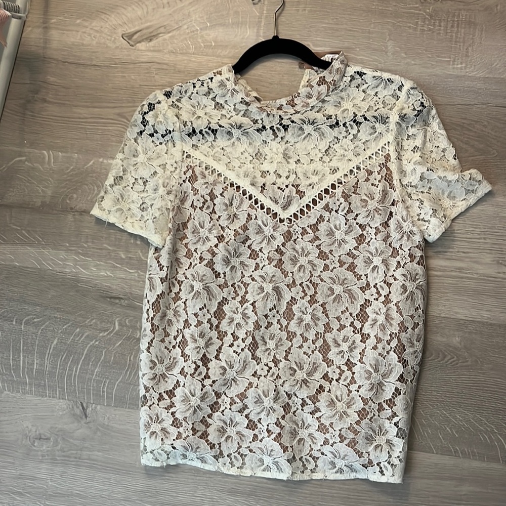Wayf Lace Too
